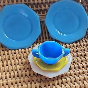 Vintage 1930's AKRO AGATE Child's Tea Set Pieces Set Of 5